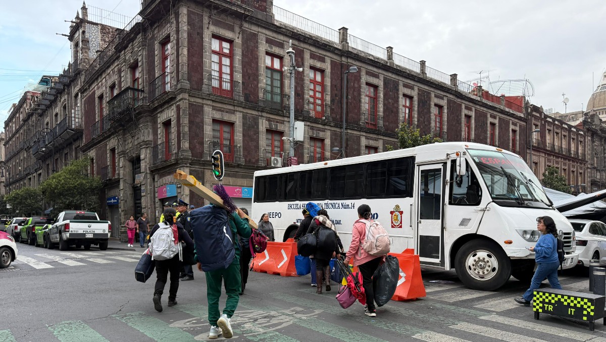 Integrantes de la CNTE en el centro histórico. |Ramon Ramírez