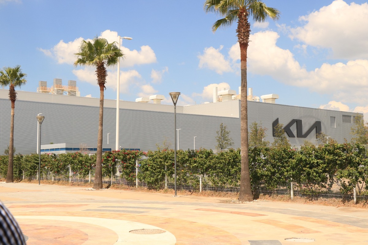 KIA refuerza planta en NL con 150 mdd y mantiene producción en México
