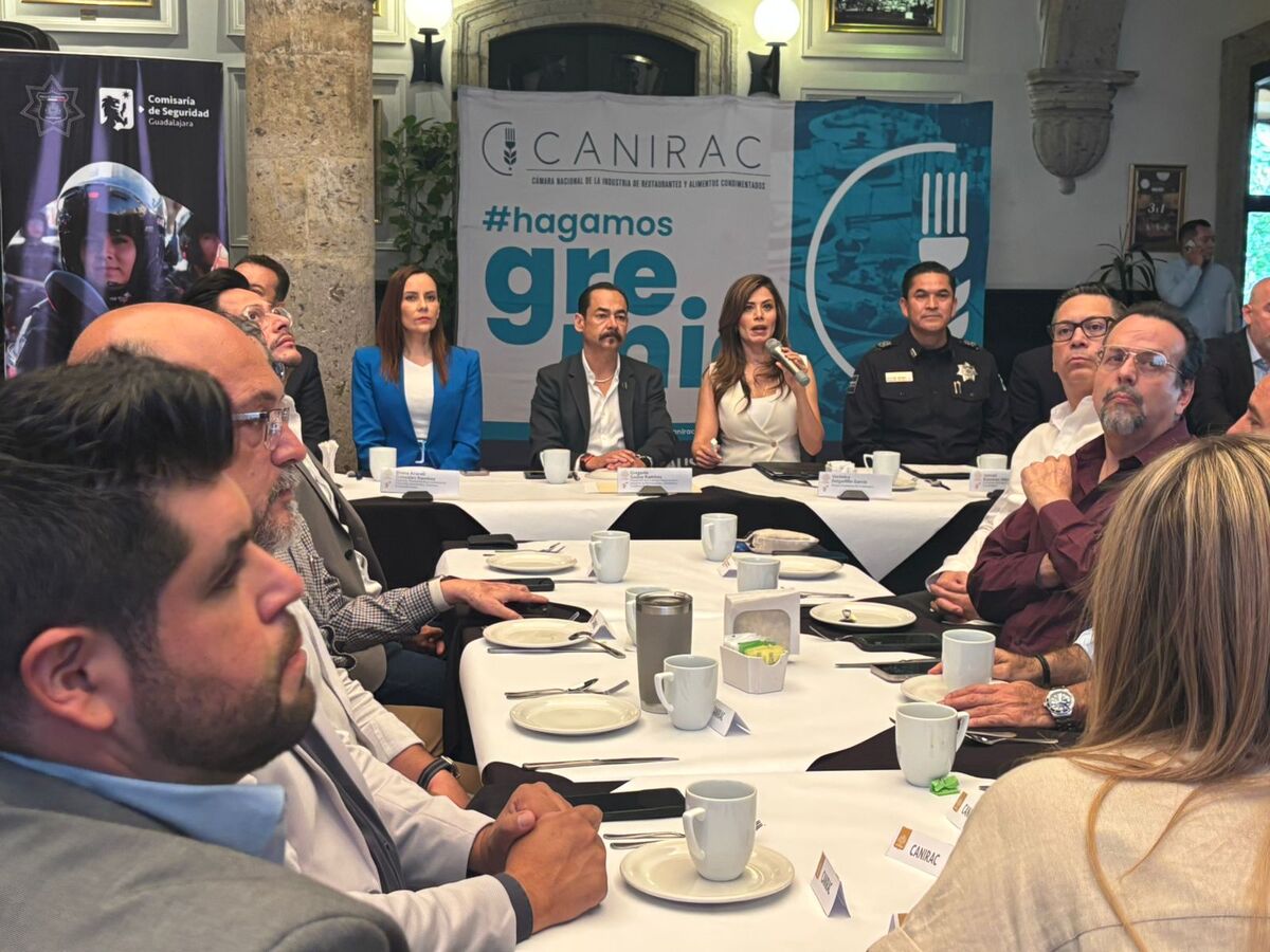 Presentación del programa Puertas Abiertas. (Roberto Hurtado)?