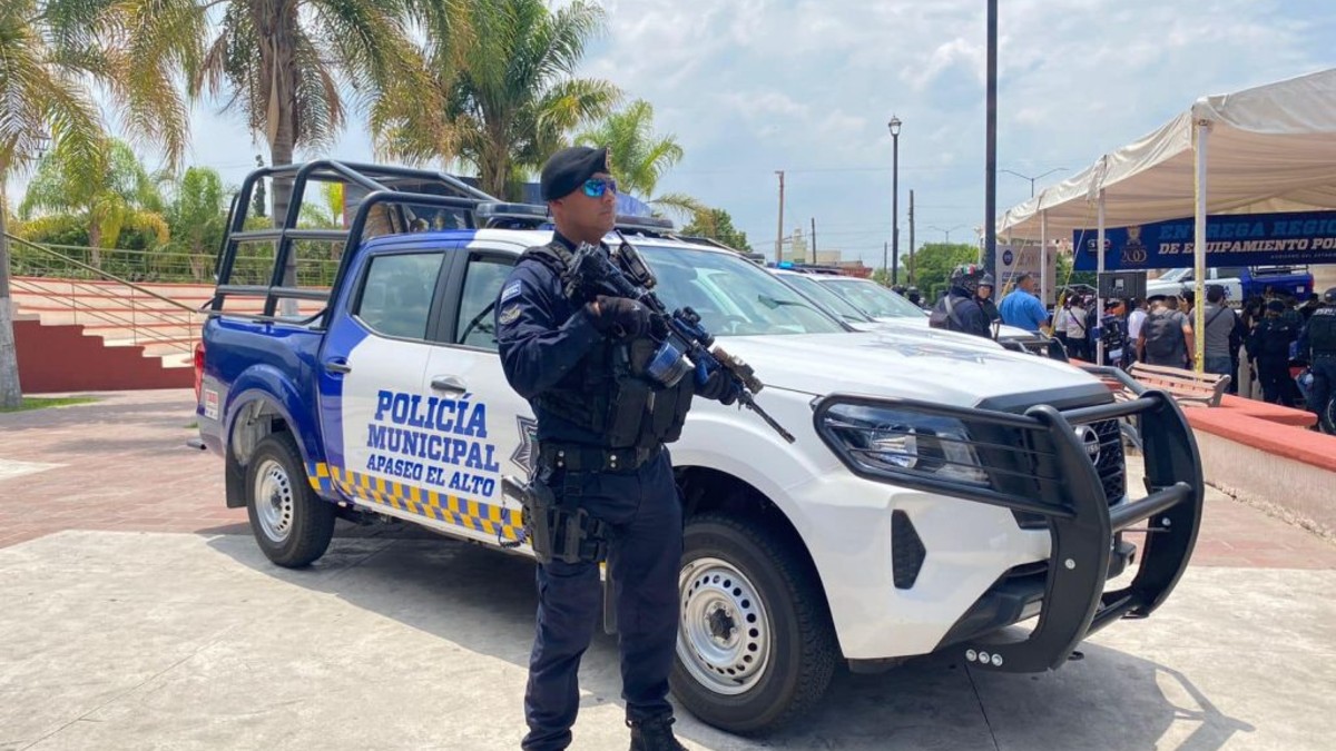 Reconocerán a policía municipal de Apaseo el Alto por su apoyo en la lucha contra el "huachicoleo". | Especial