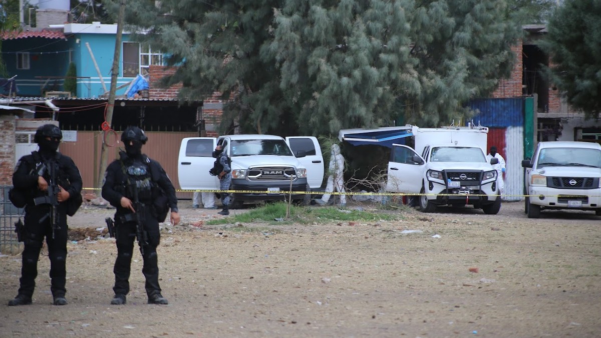 Suman 17 los cuerpos hallados en fosa clandestina de Irapuato.