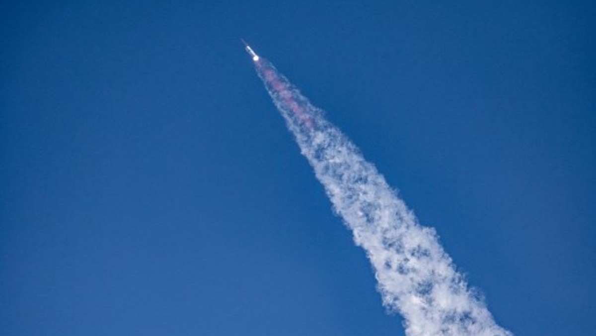Este es el noveno vuelo de prueba de SpaceX. | AFP