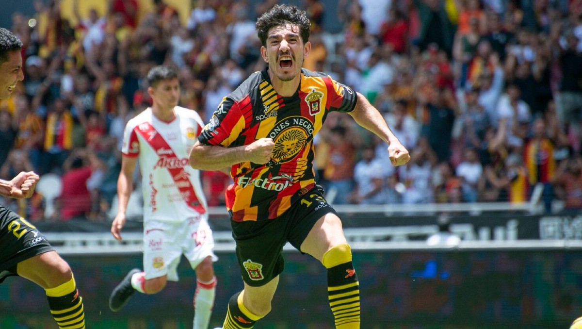 Con 13 goles en el torneo, Ocejo fue clave para que UdeG llegara al Campeón de Campeones. (Cortesía)
