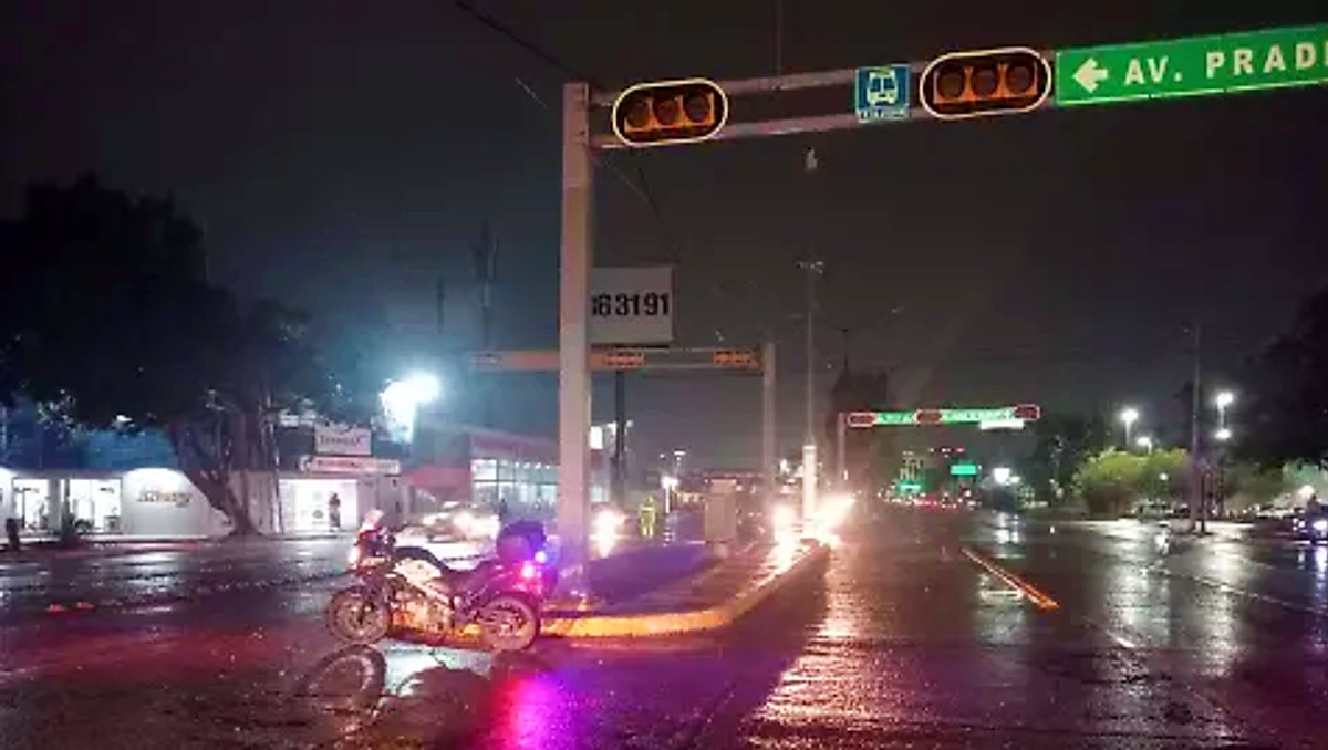 León registra alza en robo de cableado de semáforos | Especial