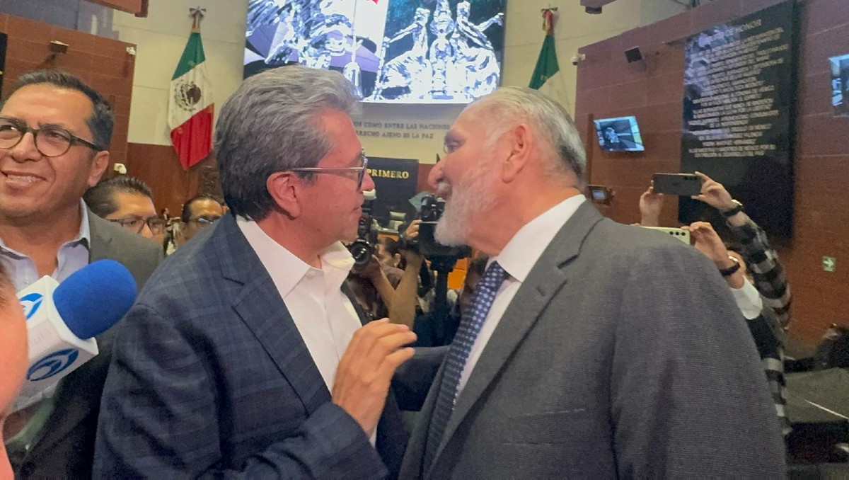 Ricardo Monreal y Adán Augusto López en el Congreso. | Especial