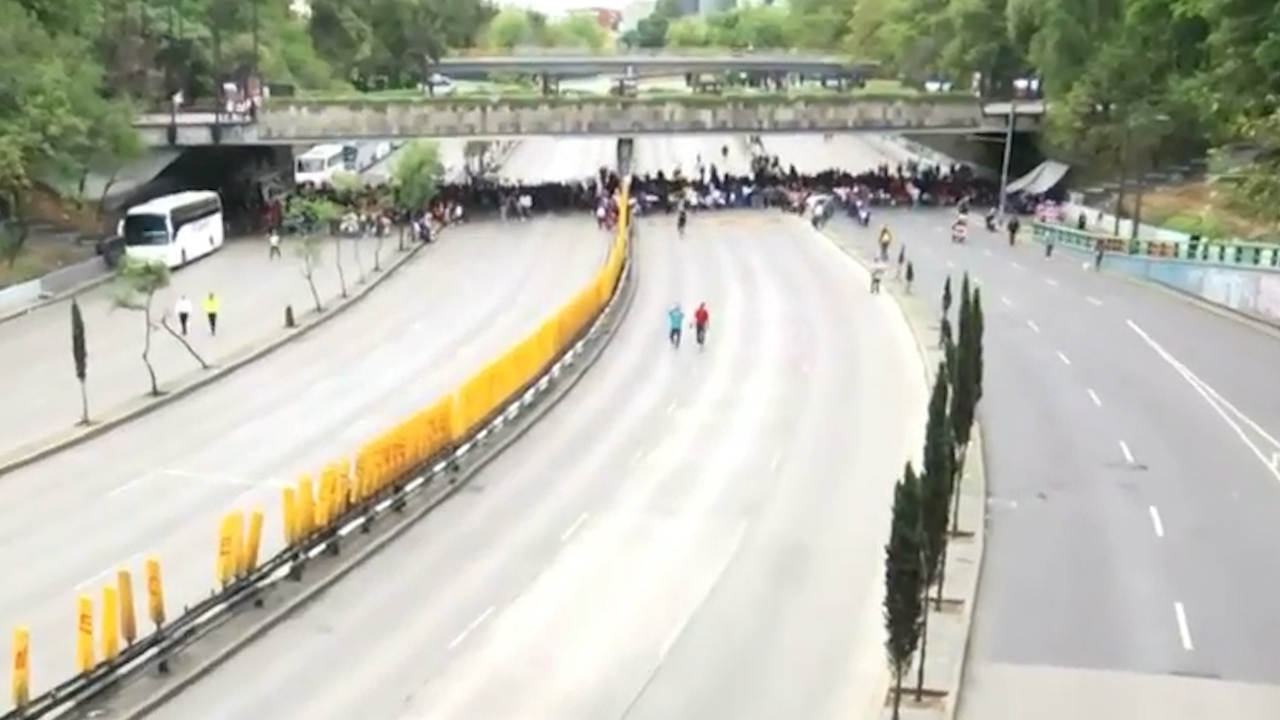 CNTE bloquea el Circuito Interior en Chapultepec HOY 28 de mayo
