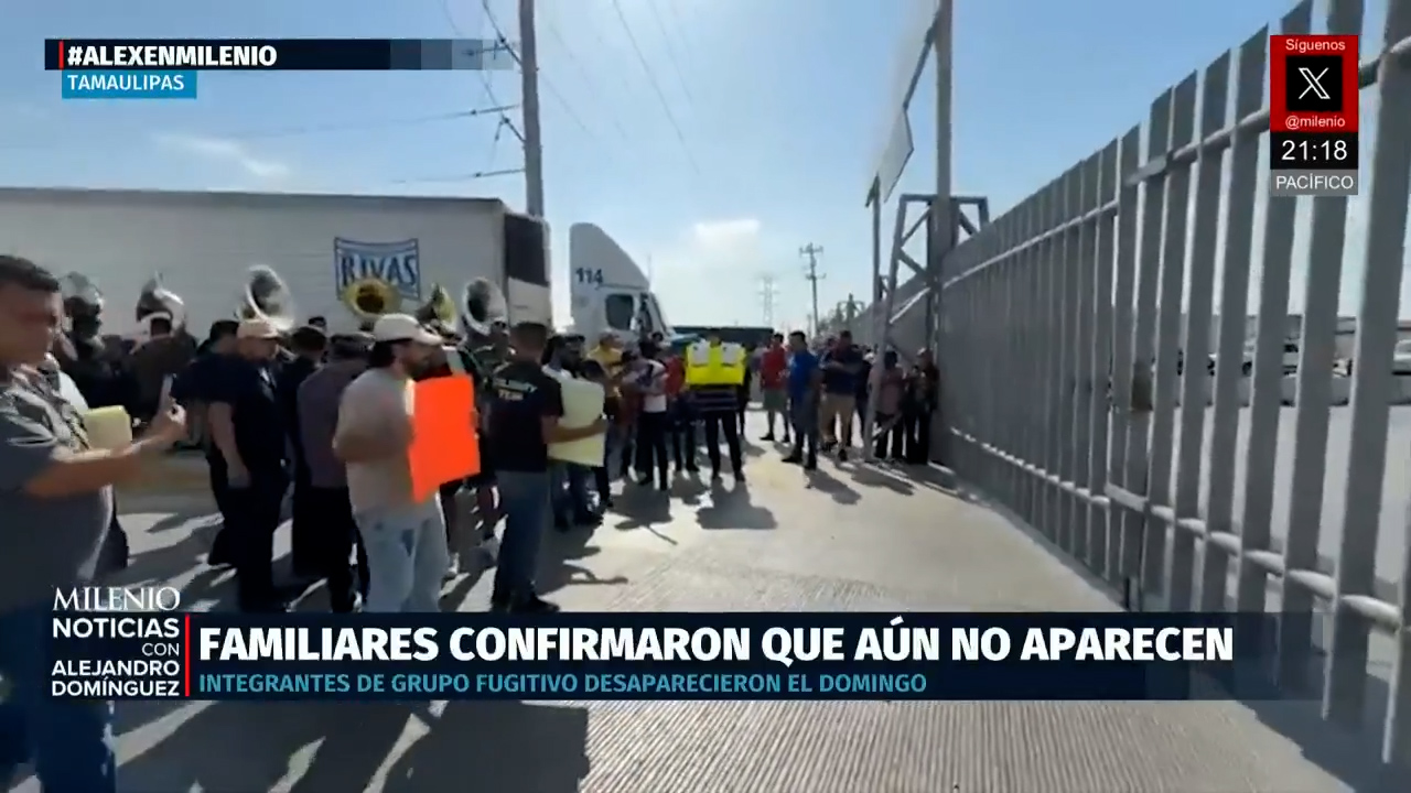 Familiares de músicos desaparecidos toman puente en Reynosa para exigir información