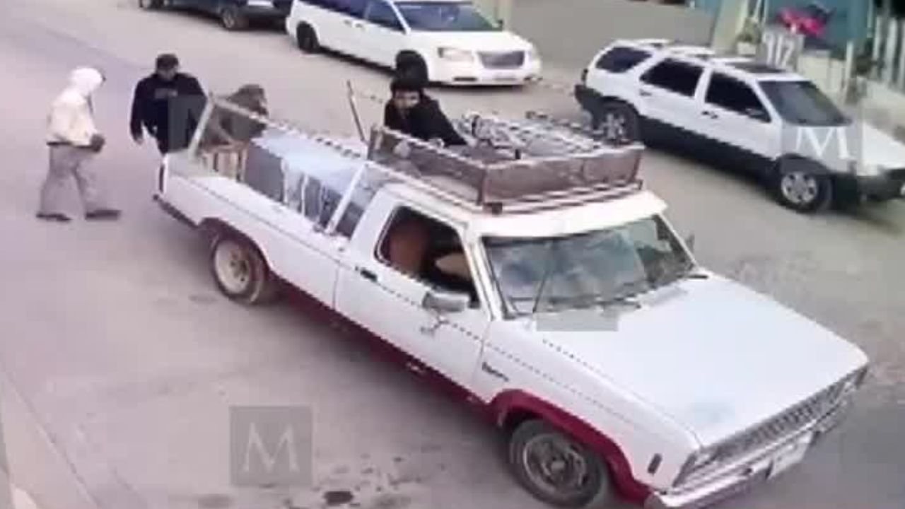 Hallan cuerpo en un refrigerador abandonado en Baja California
