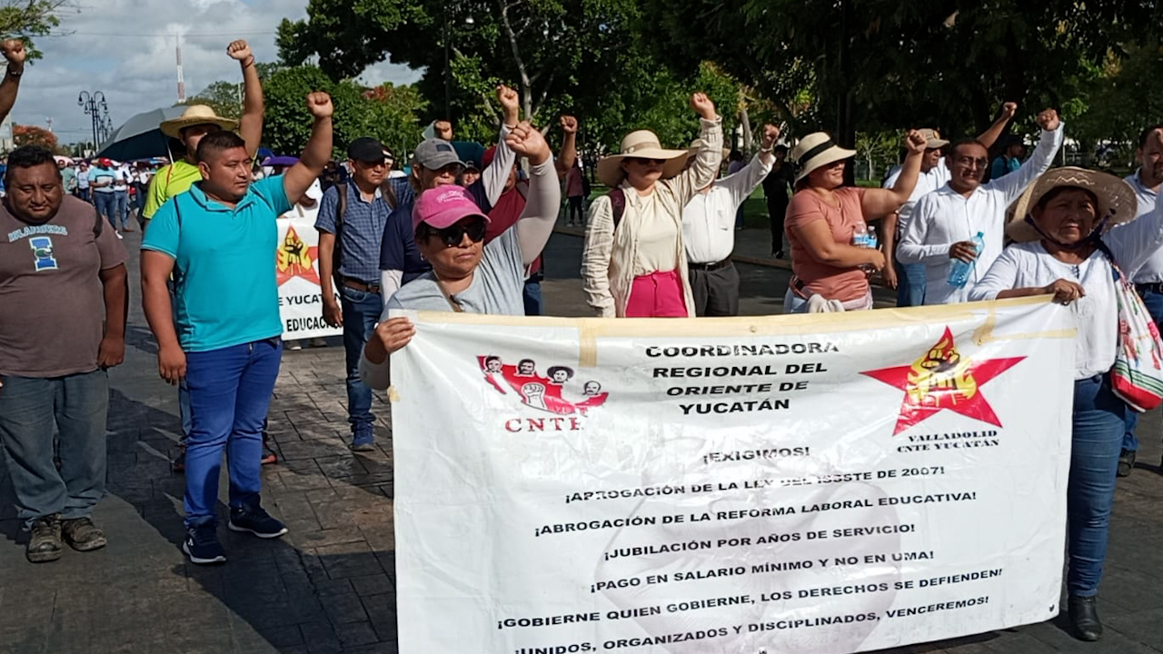 Más de cinco mil maestros de la CNTE se manifiestan en Mérida; llaman a no caer en provocaciones