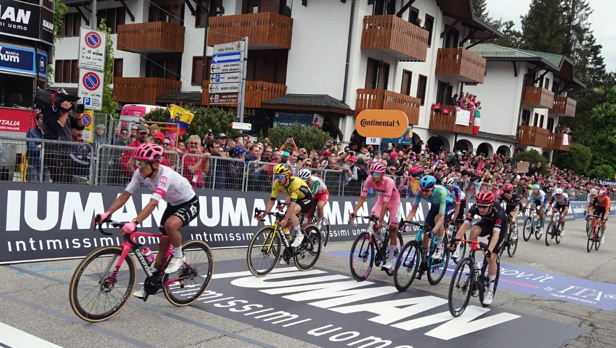 El papa León XIV saludará el domingo a los ciclistas del Giro de Italia (Reuters)