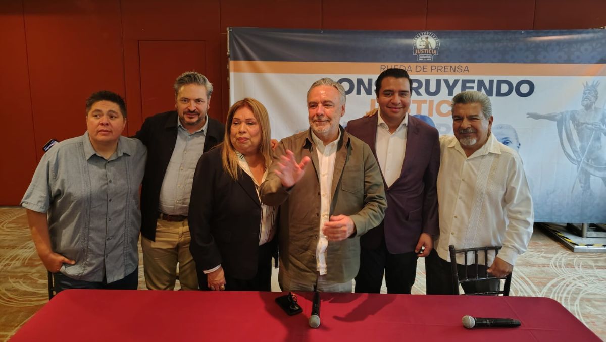 Rueda de prensa de la plataforma "Construyendo el Futuro" | Eduardo Mendieta