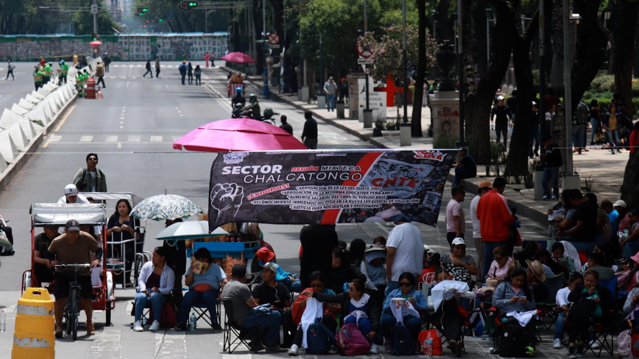CNTE mantiene bloqueo TOTAL en Paseo de la Reforma hoy 29 de mayo