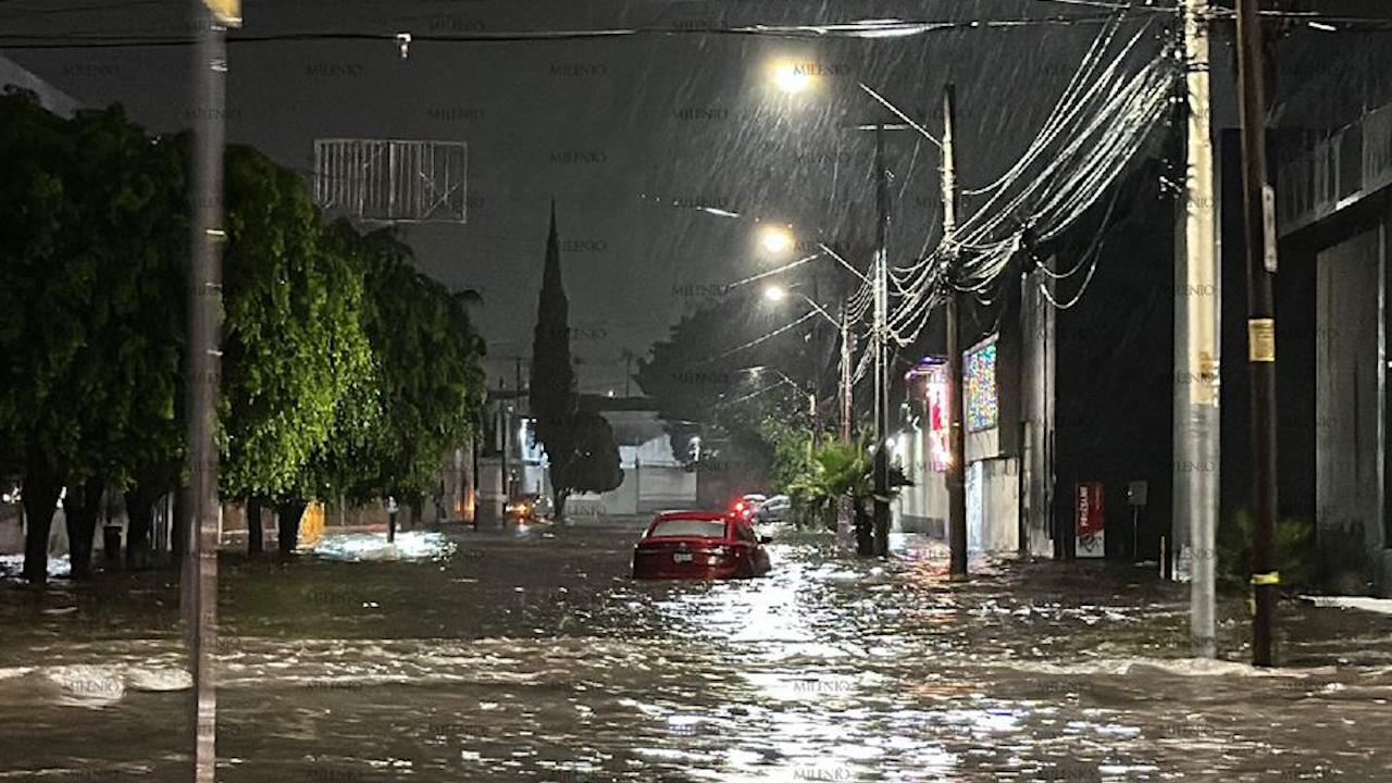 Intensas lluvias azotan León y dejan inundaciones y personas atrapadas