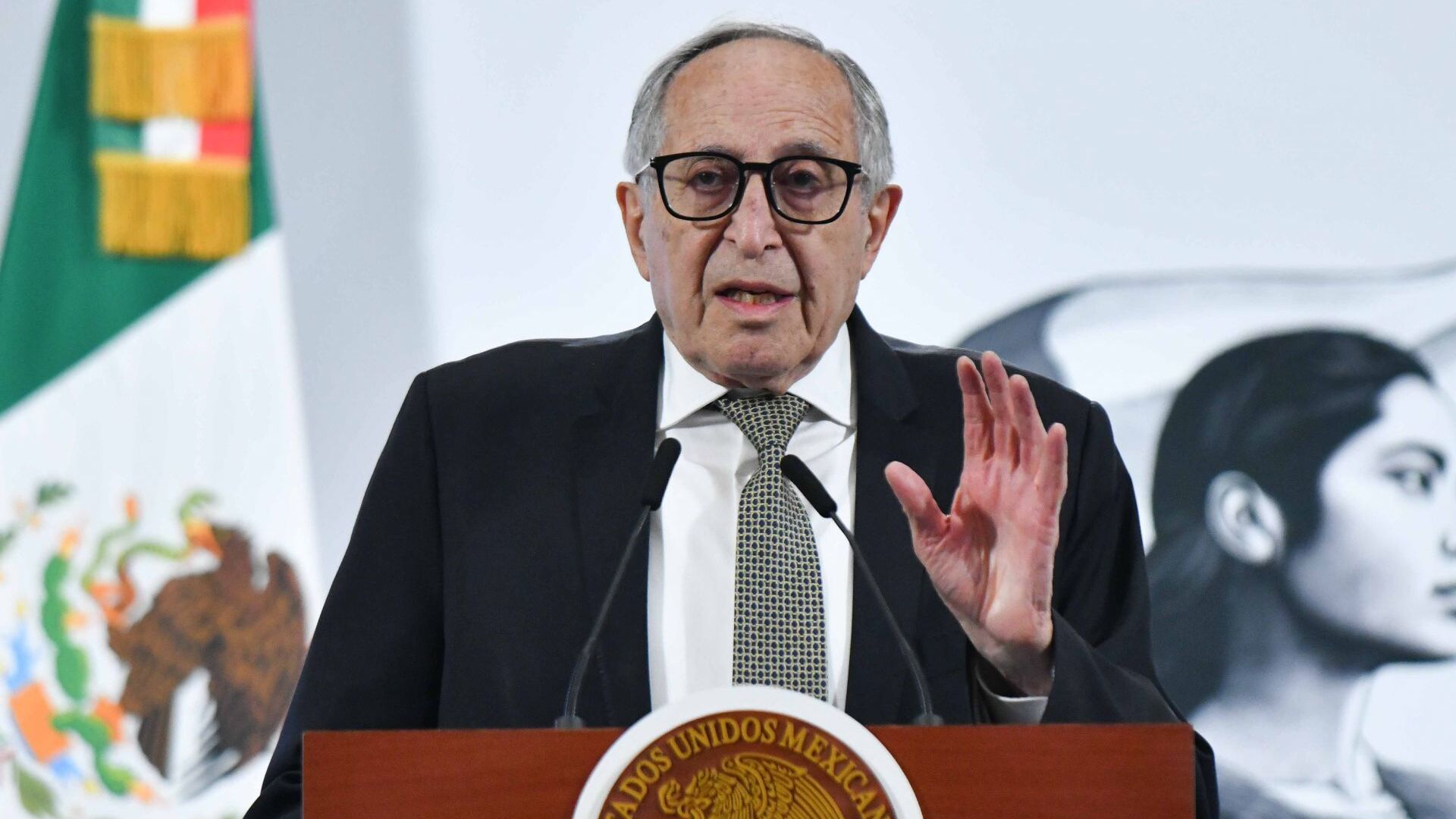 El objetivo de Sheinbaum es que farmacéuticas inviertan en Polos de Bienestar