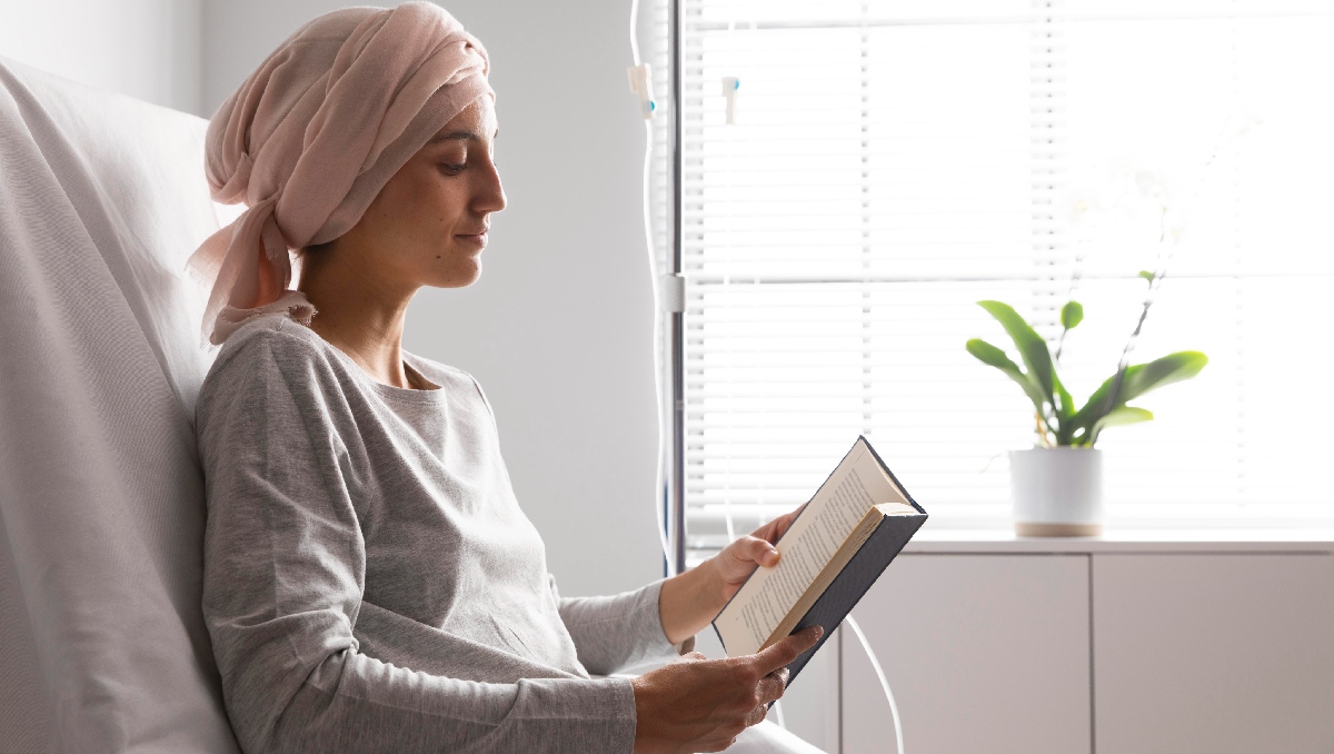 Este tipo de cáncer afecta principalmente a mujeres postmenopáusicas. | Freepik