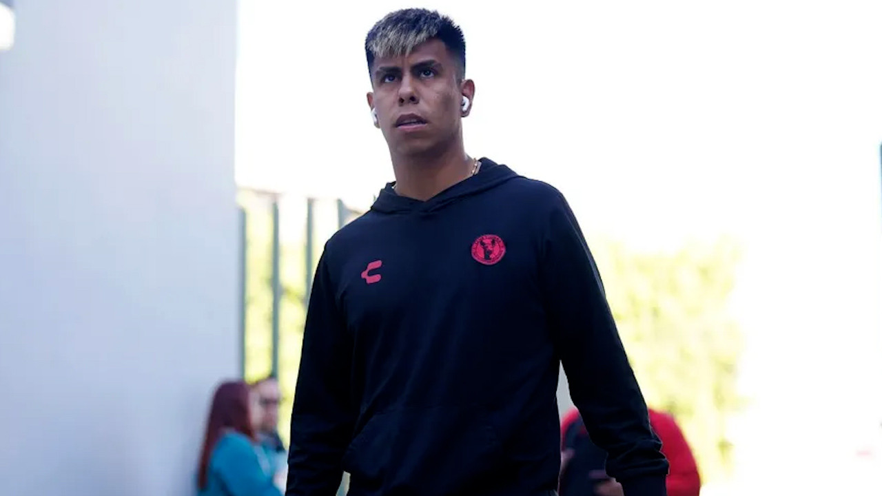 Chivas ficha a Efraín Álvarez como refuerzo; pagará millonada a Xolos