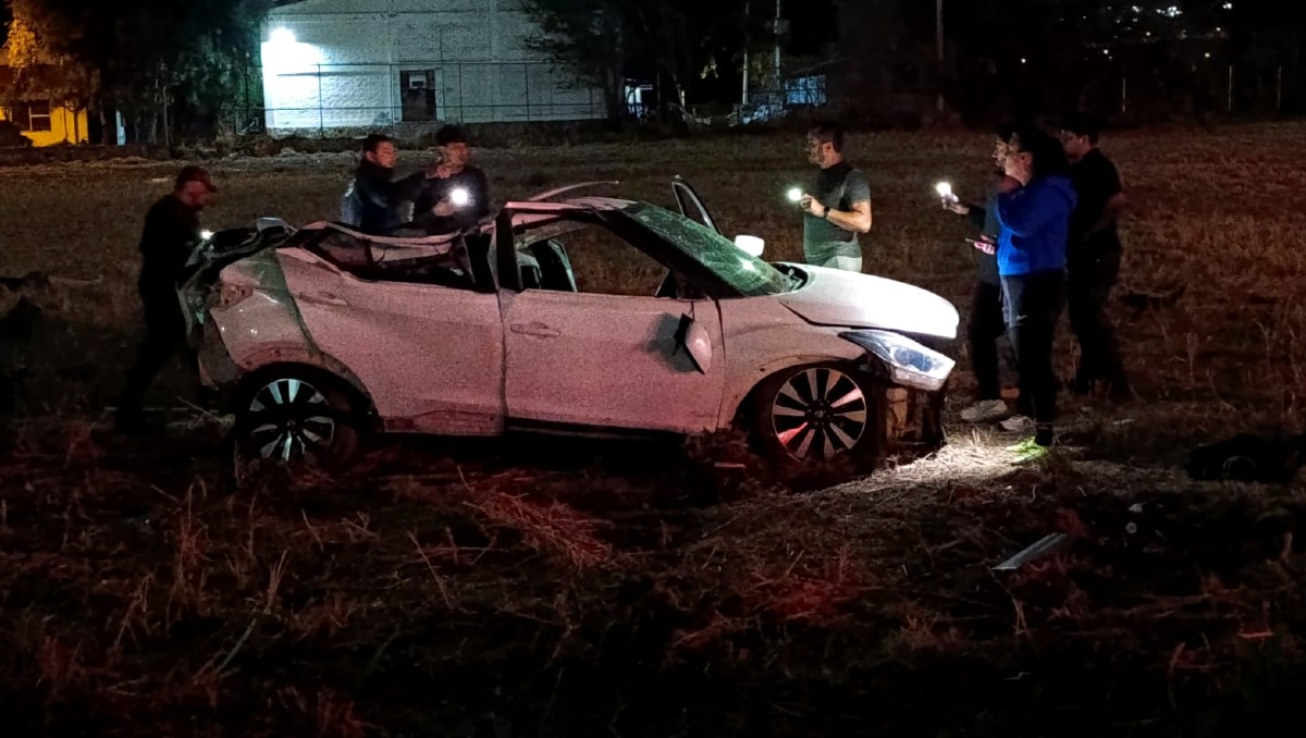 Así quedó el choque luego del accidente en López Mateos (Vicente Torres Alfaro)