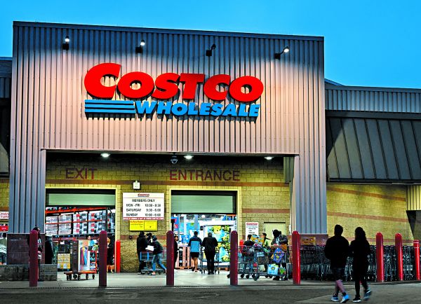 Costco tuvo un aumento de 7.9 por ciento en ventas comparables. Patrick T. Fallon/AFP