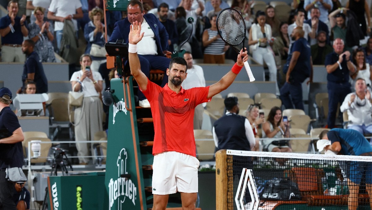 Djokovic avanza sin ceder sets en Roland Garros y ya piensa en Norrie (Reuters)
