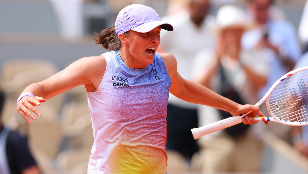 Iga Swiatek llega a 25 triunfos en Roland Garros (Reuters)