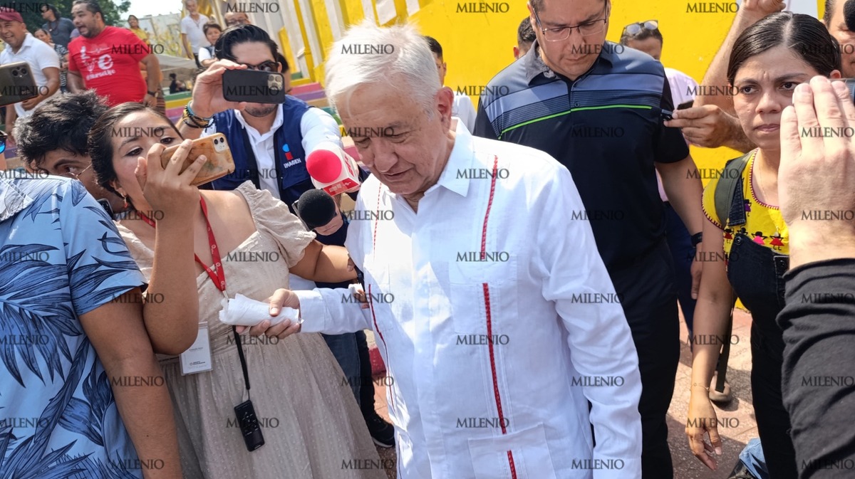 López Obrador en la elección judicial. | Amílcar Salazar
