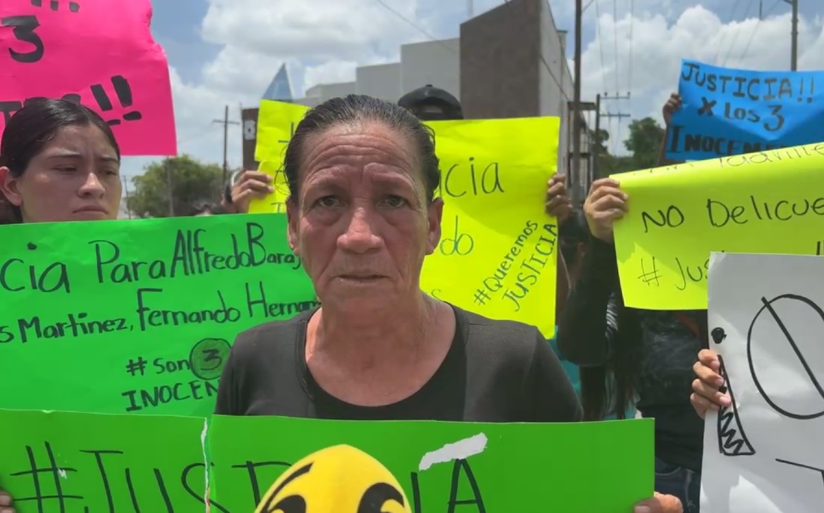 Protestan familiares de 3 detenidos por muerte de músicos en Reynosa. | Telediario Reynosa