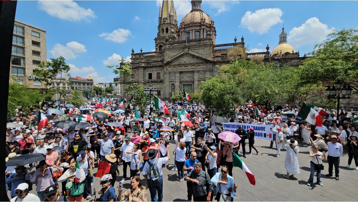 Tapatíos se manifestaron contra la elección del poder judicial, aunque dicen sí falta una reforma verdadera (Foto: Juan Carlos Munguía)