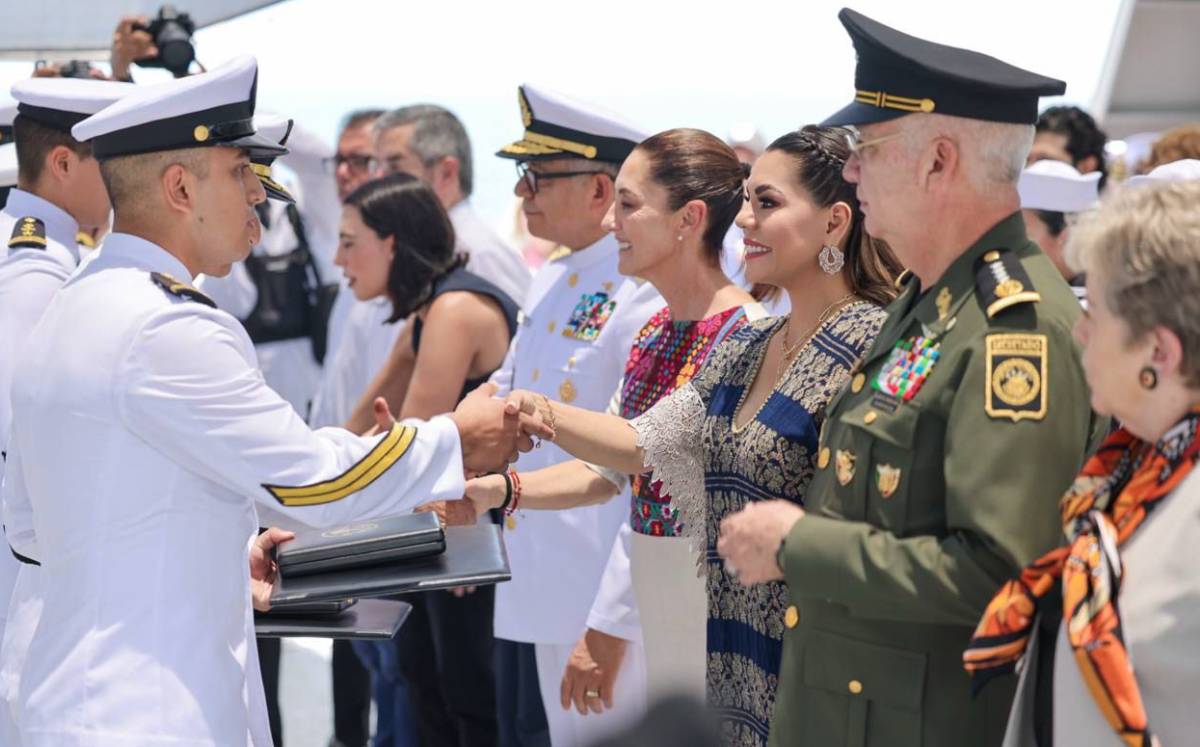 La mandataria estatal expresó su reconocimiento a las y los marinos que protegen las costas y garantizan la soberanía nacional | Especial