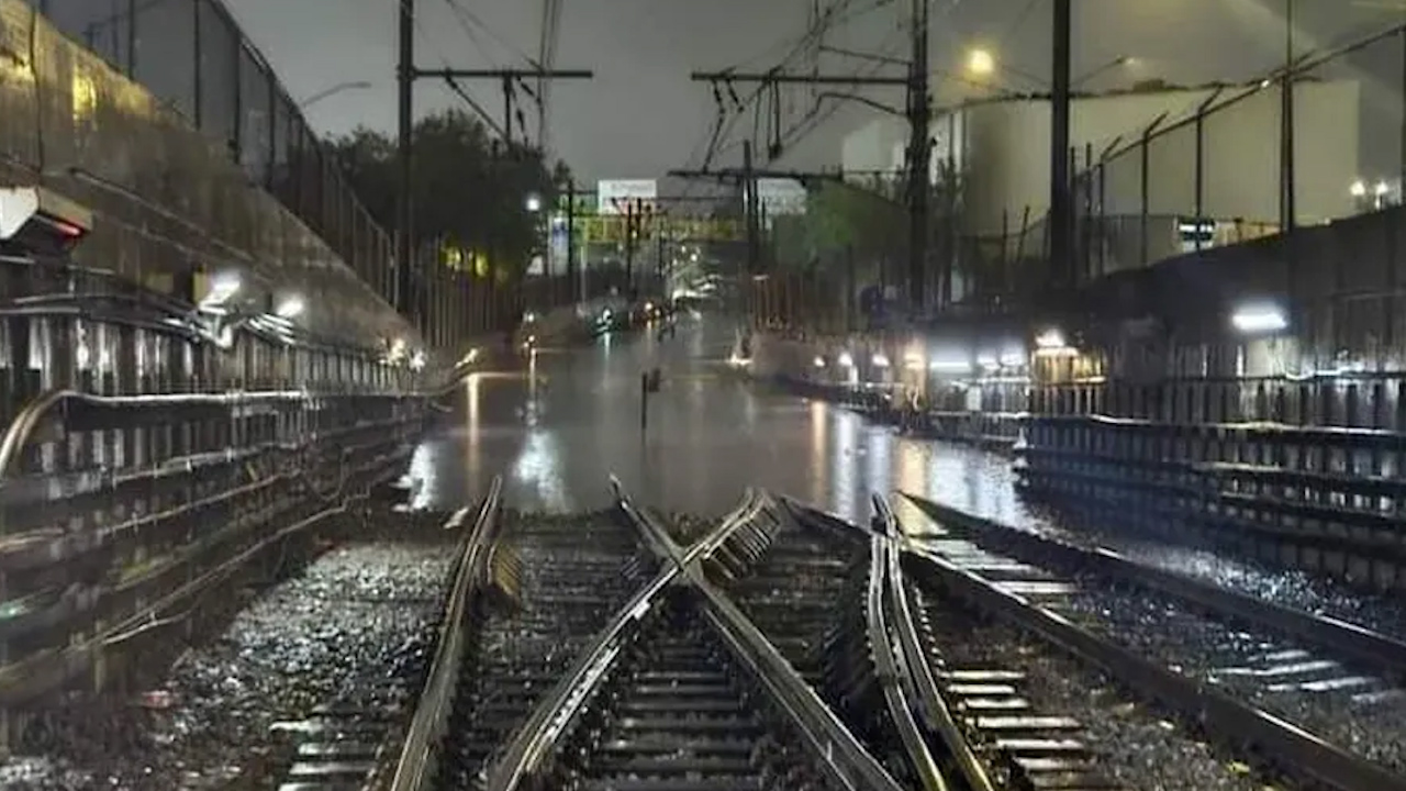 Cierra Línea A del Metro de CdMx HOY 3 de junio por acumulación de agua