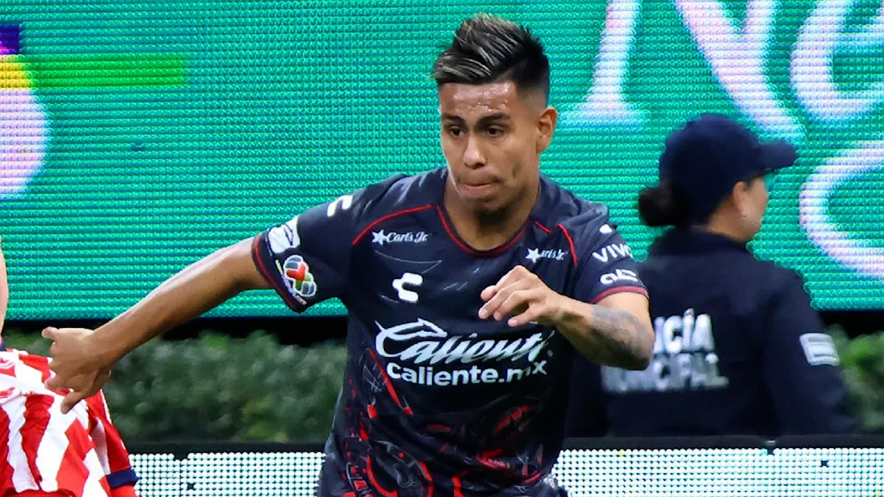 "Muy bonito": Efraín Álvarez cuenta cómo es trabajar con Javier Aguirre y Rafa Márquez