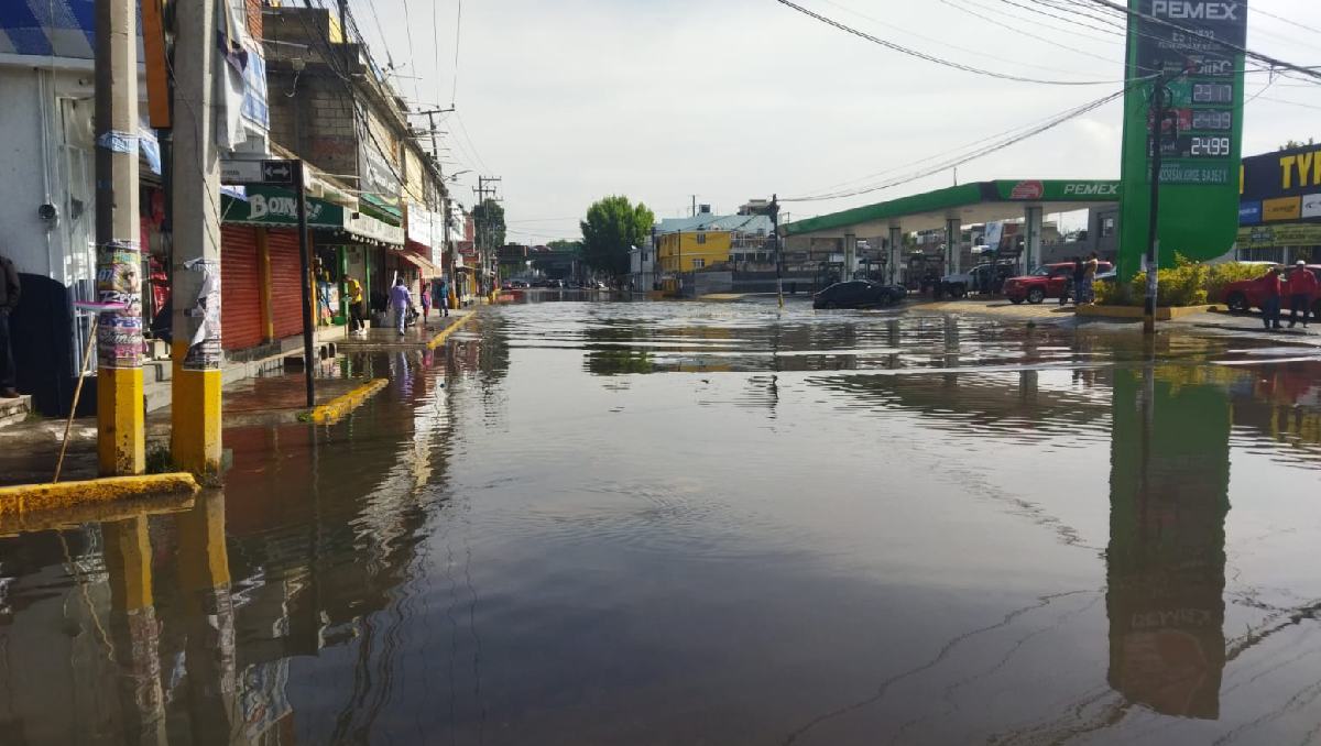 Se desplegaron 200 elementos para atender afectaciones por lluvias en Edomex. Foto: (Especial)