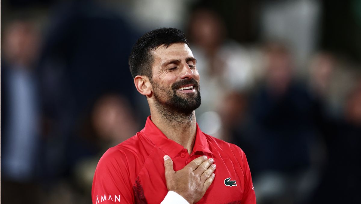 Djokovic elimina a Zverev y enfrentará a Sinner en las semifinales de Roland Garros (AFP)