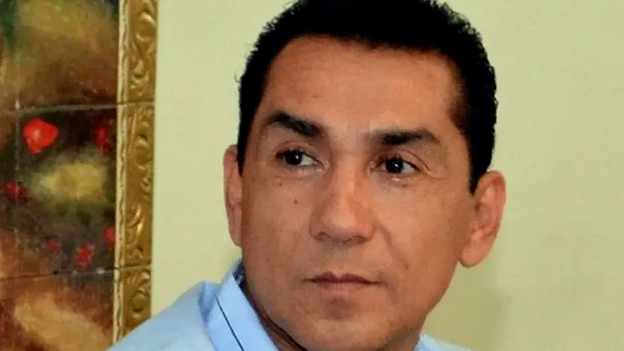 "Hay encubrimiento para ocultar la verdad", dice padre de normalista sobre absolución de Abarca