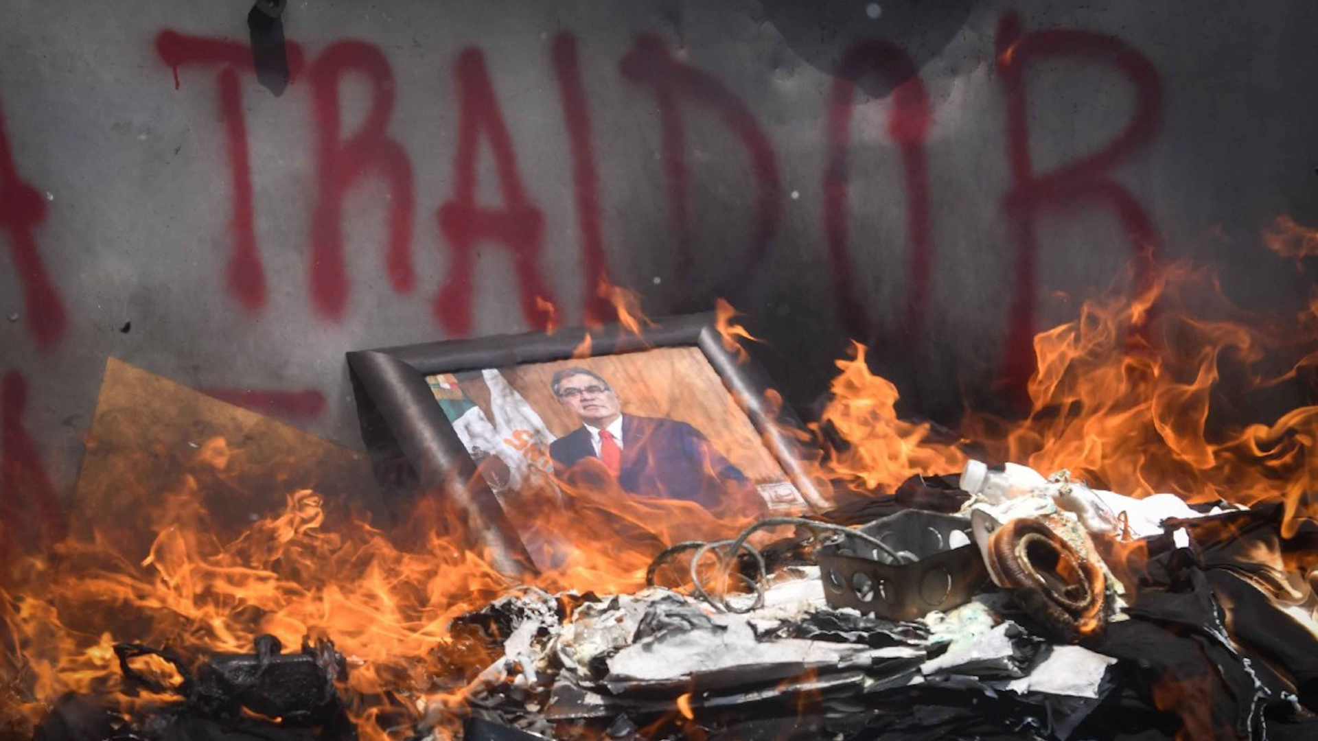 CETEG incendia edificio de la SNTE como protesta. Jaime Núñez, 05 de junio 2025