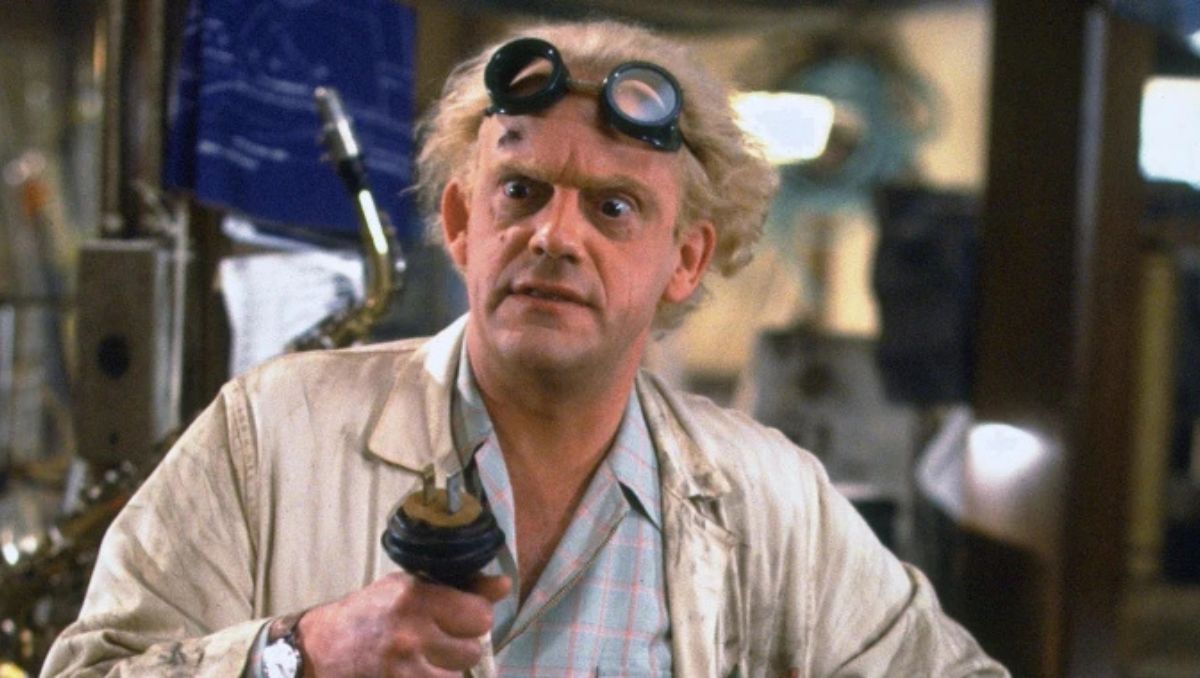 El Doc Brown de la saga "Volver al Futuro" estará en La Conve-Animex 2025 en Monterrey | Foto: Especial