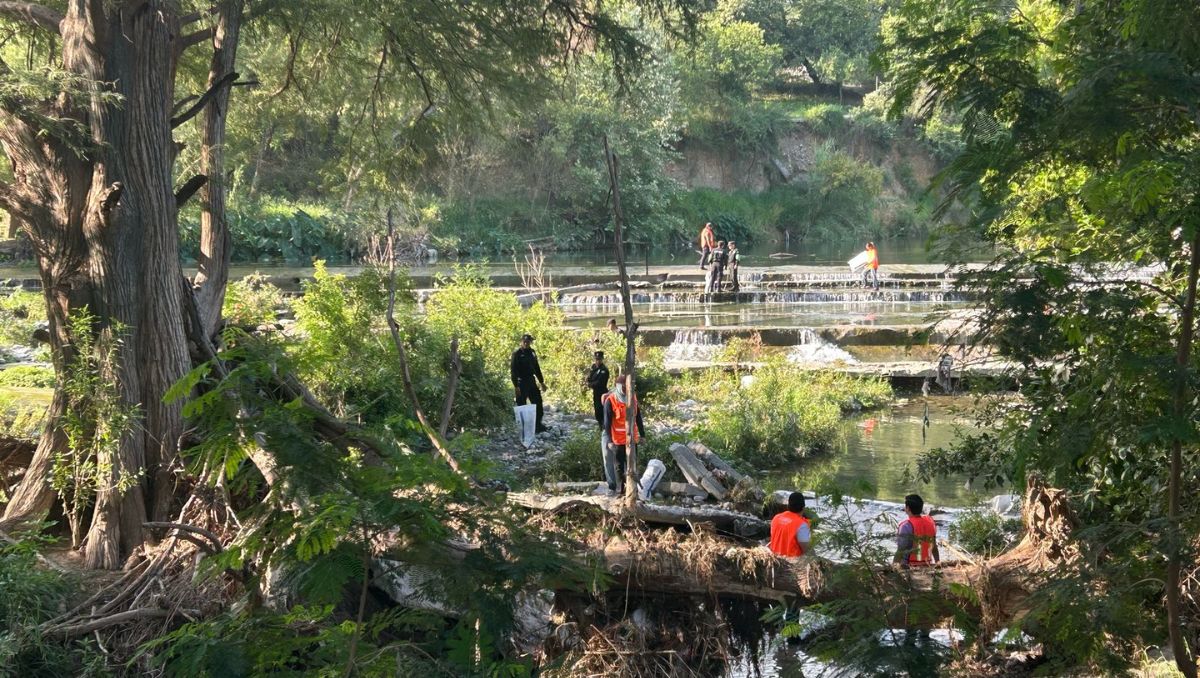En la limpieza participaron Simeprode, LimpiaLeón, Medio Ambiente y cadetes de la Policía de Guadalupe | Pamela Villanueva