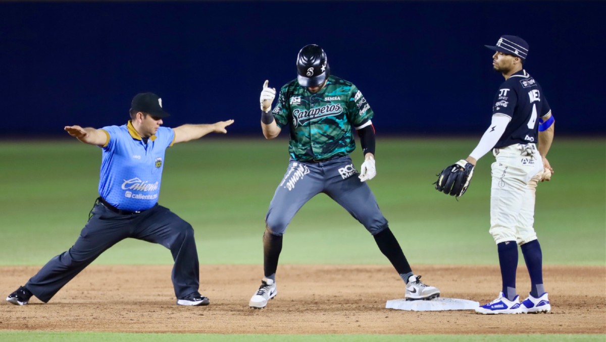 Saraperos vence a Sultanes y se lleva la serie en el Walmart Park (Roberto Alanís)