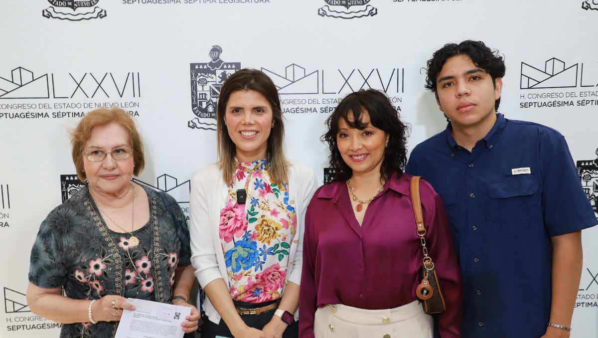 Virginia Sandoval, Claudia Cabello, July Mendoza y Juan Salas. | Kevin Recio