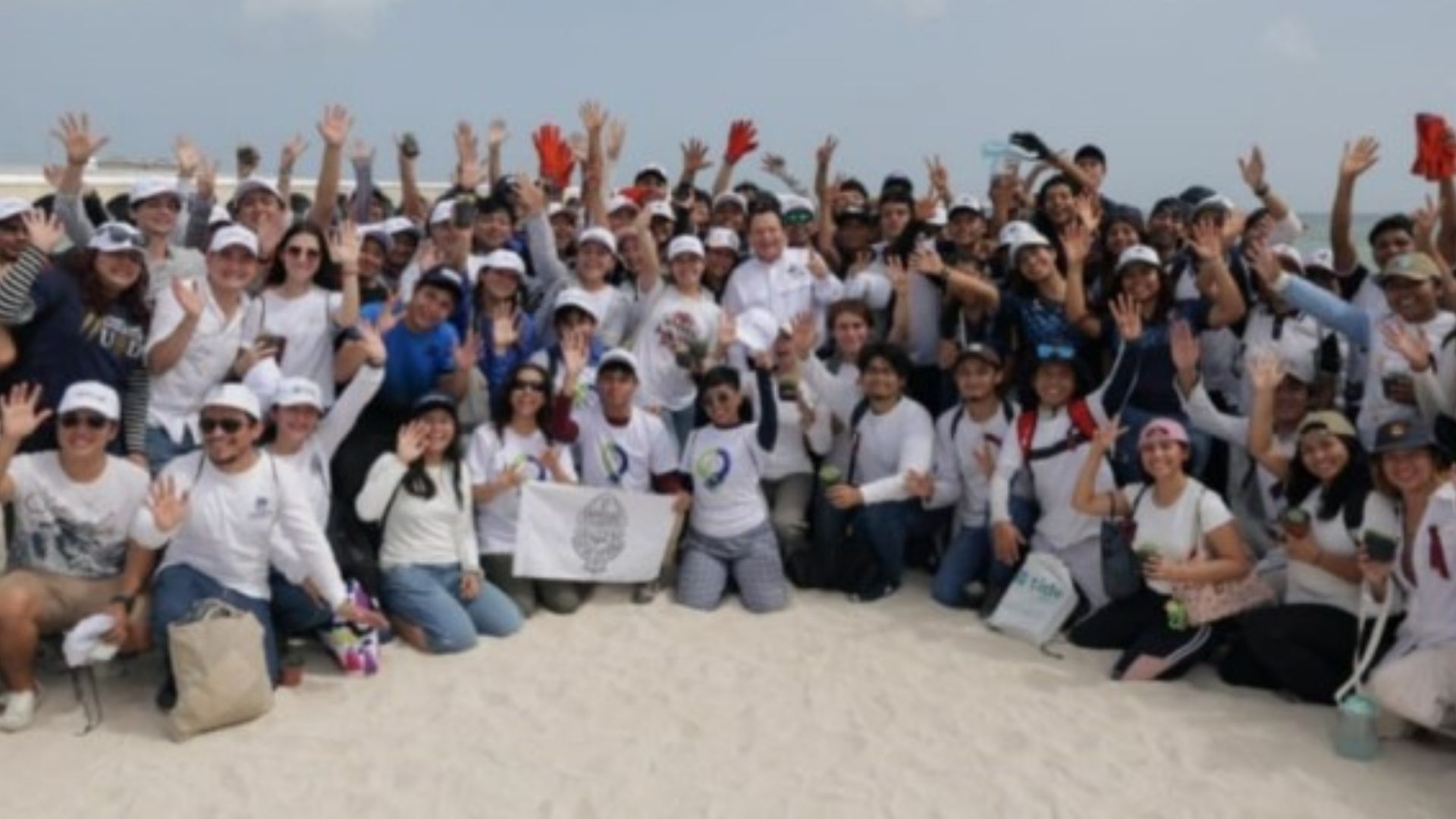 En Yucatán, arranca campaña nacional de limpieza de playas; ecocidios tendrán castigo ejemplar