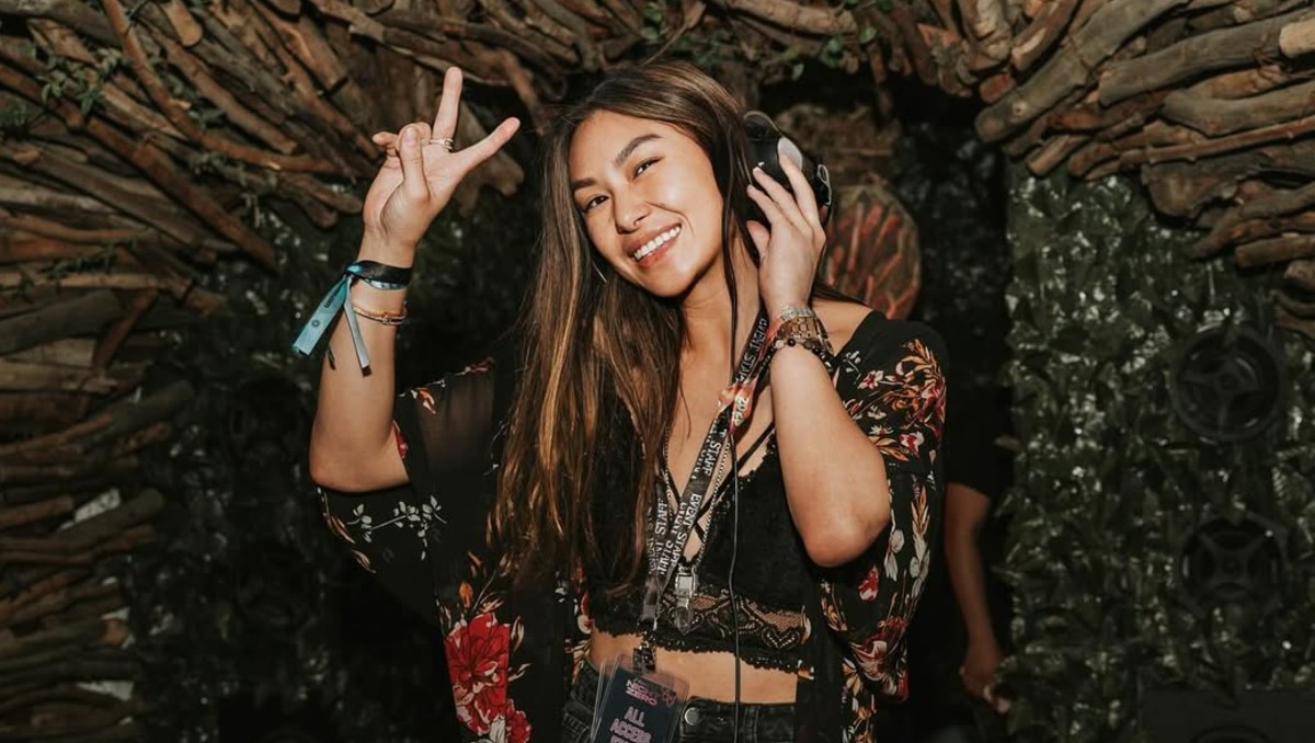 ¿Quién es Lucy Guo, la multimillonaria más joven del mundo que desbancó a Taylor Swift?