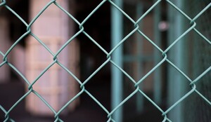 Muñoz, de 51 años y nacida en Sinaloa, México, fue arrestada en una redada de su trabajo.