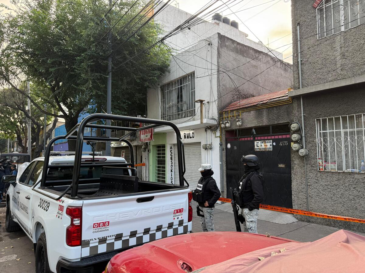 Al sitio acudieron elementos de la Guardia Nacional, Protección Civil y personal de seguridad física de Pemex.  | Foto: Ramón Ramírez