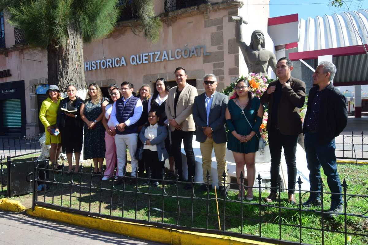Realizan guardia de honor por el Día de la Libertad de Expresión. (Francisco Villeda)