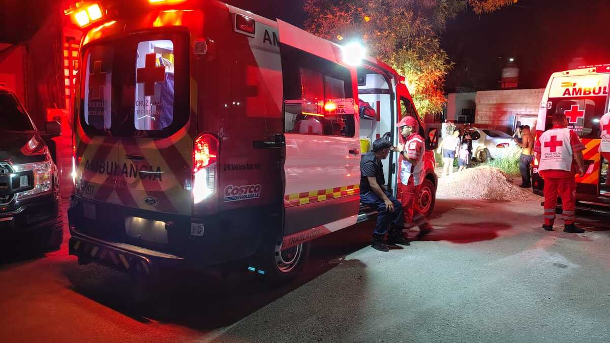 Cruz Roja Mexicana llegó a auxiliar a los heridos. | Especial