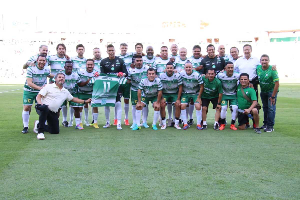 Homenaje a Oswaldo Sánchez. | Verónica Rivera