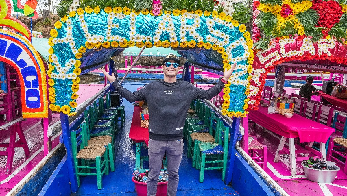 Kyle Larson, enamorado de un México surreal previo a carrera de NASCAR en CdMx (Sergio Bautista)