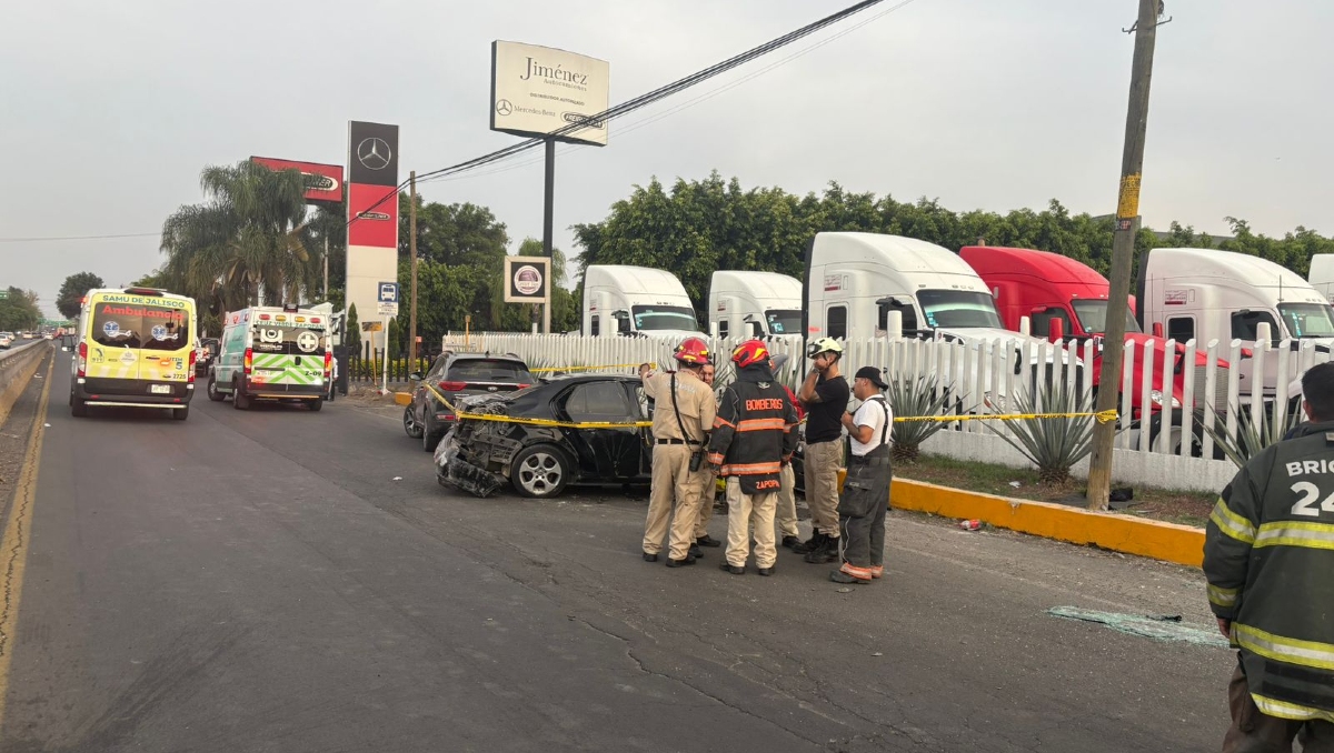 Fueron necesarios 12 elementos de emergencias para rescatar a la pareja (Foto: Fátima Briceño)