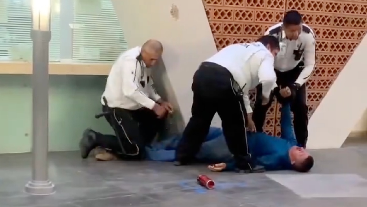 La agresión fue captada en un video que comenzó a circular en redes sociales. | Especial