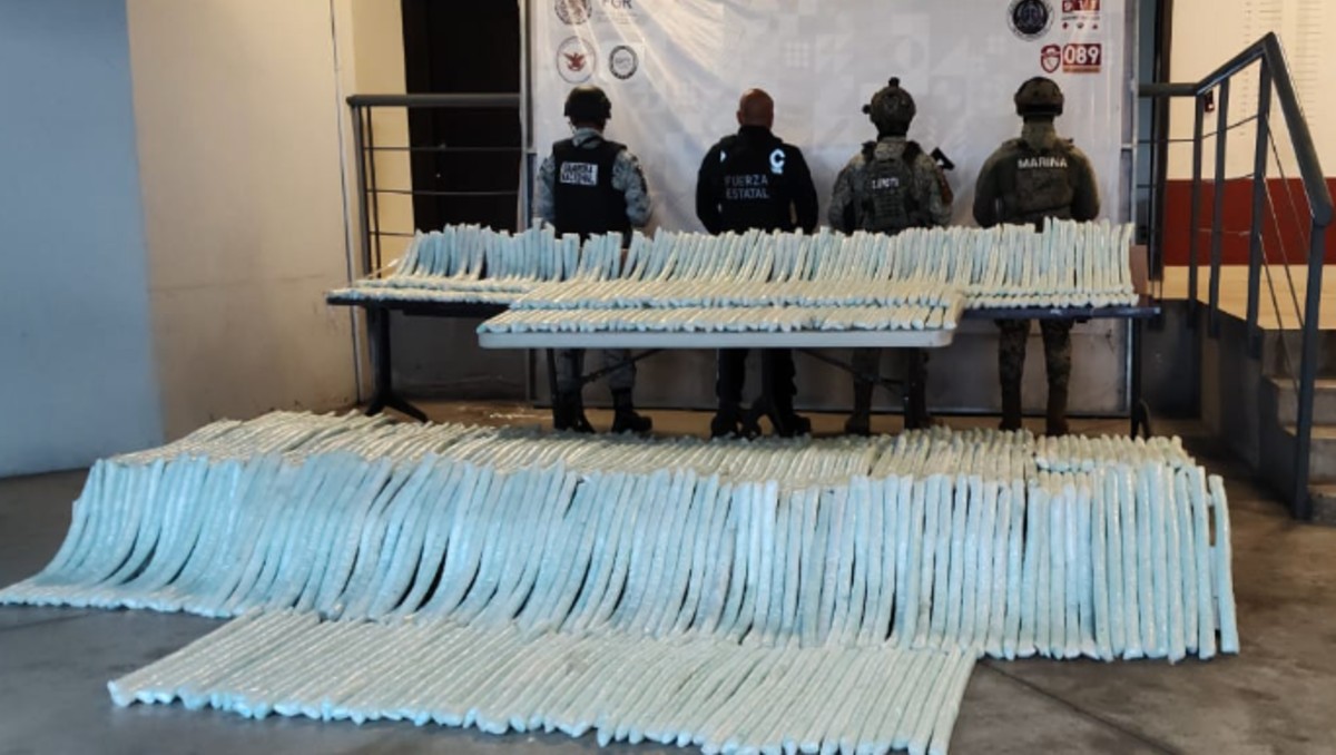 Aseguran 288 kilos de metanfetamina en Tijuana, Baja California. | SSPC