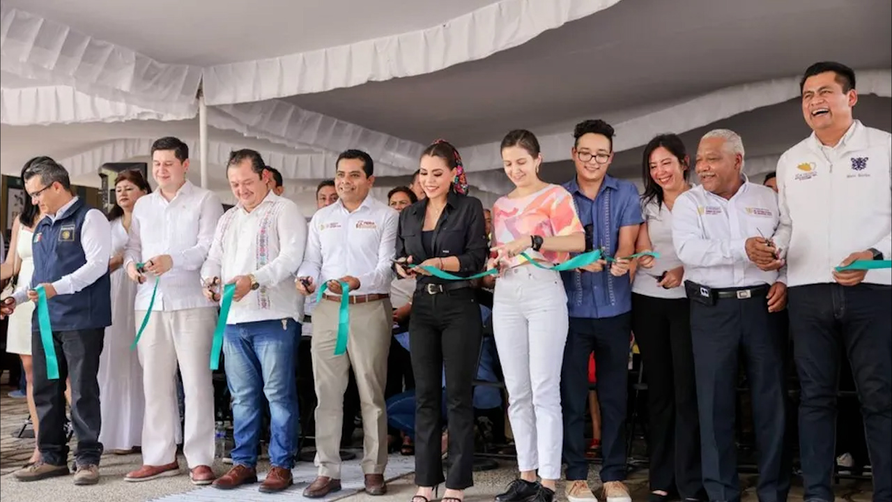 Feria Nacional del Empleo en Acapulco ofreció más de mil oportunidades laborales